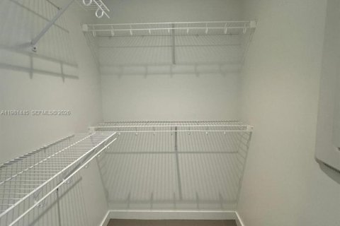 Снять в аренду кондоминиум в Майами, Флорида 1 спальня, 80.36м2, № 2079946 - фото 10