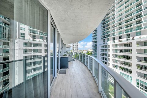 Copropriété à louer à Miami, Floride: 3 chambres, 187.48 m2 № 1946802 - photo 30