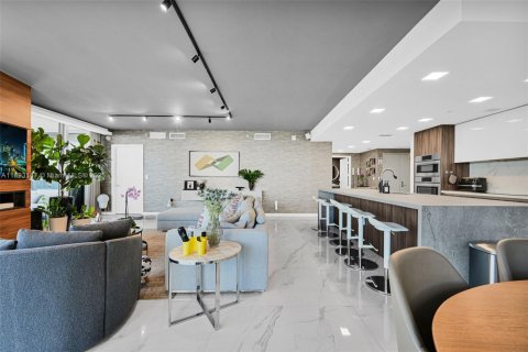 Copropriété à louer à Miami, Floride: 3 chambres, 187.48 m2 № 1946802 - photo 7