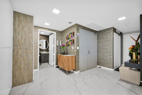 Copropriété à louer à Miami, Floride: 3 chambres, 187.48 m2 № 1946802 - photo 10