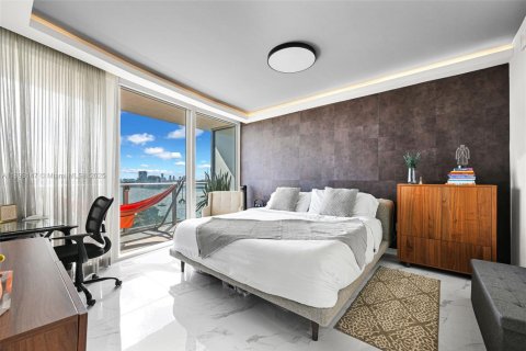 Copropriété à louer à Miami, Floride: 3 chambres, 187.48 m2 № 1946802 - photo 13