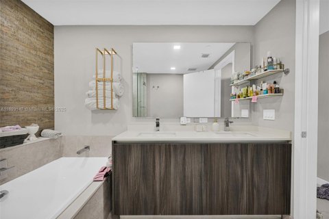 Copropriété à louer à Miami, Floride: 3 chambres, 187.48 m2 № 1946802 - photo 24