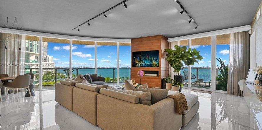 Condo à Miami, Floride, 3 chambres № 1946802