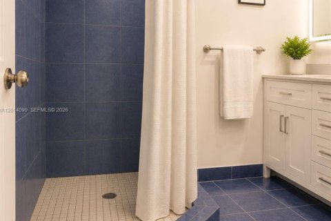 Townhouse in Miami, Florida 2 bedrooms, 96.62 sq.m. № 2076175 - photo 9