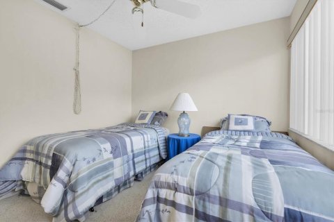 Condo in New Port Richey, Florida, 2 bedrooms  № 1612689 - photo 25