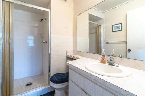 Condo in New Port Richey, Florida, 2 bedrooms  № 1612689 - photo 23