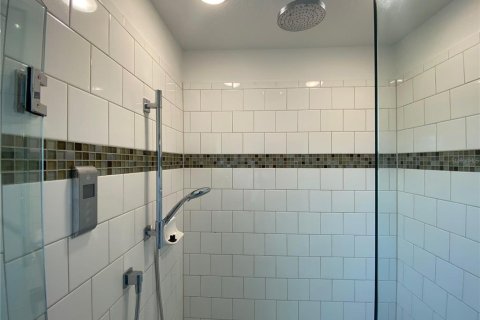 Villa ou maison à louer à Davenport, Floride: 4 chambres, 275.08 m2 № 2388592 - photo 8