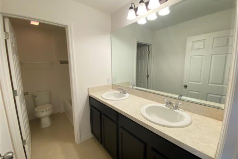 Villa ou maison à louer à Davenport, Floride: 4 chambres, 275.08 m2 № 2388592 - photo 16
