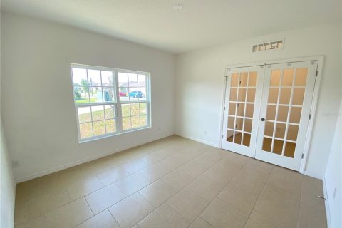 Villa ou maison à louer à Davenport, Floride: 4 chambres, 275.08 m2 № 2388592 - photo 9