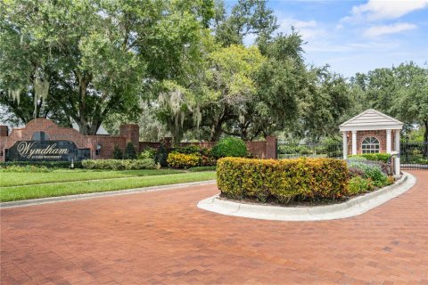 House in Winter Haven, Florida 3 bedrooms, 240.71 sq.m. № 1913367 - photo 3