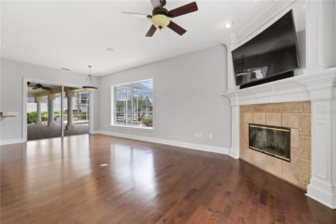 House in Winter Haven, Florida 3 bedrooms, 240.71 sq.m. № 1913367 - photo 24