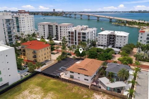 Appartement à Sarasota, Floride 2 chambres, 92.9 m2 № 2388707