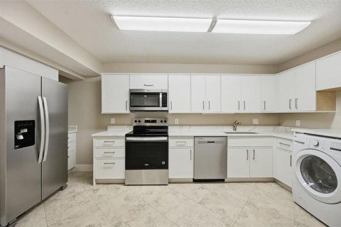 Appartement à louer à Sarasota, Floride: 2 chambres, 92.9 m2 № 2388707 - photo 13