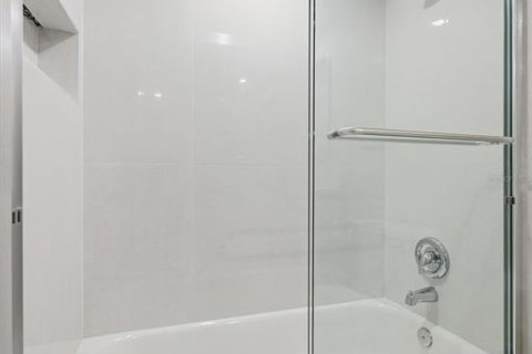 Appartement à louer à Sarasota, Floride: 2 chambres, 92.9 m2 № 2388707 - photo 23