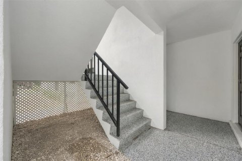 Appartement à louer à Sarasota, Floride: 2 chambres, 92.9 m2 № 2388707 - photo 6