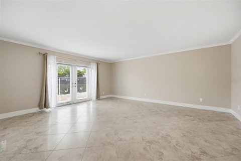 Appartement à louer à Sarasota, Floride: 2 chambres, 92.9 m2 № 2388707 - photo 8