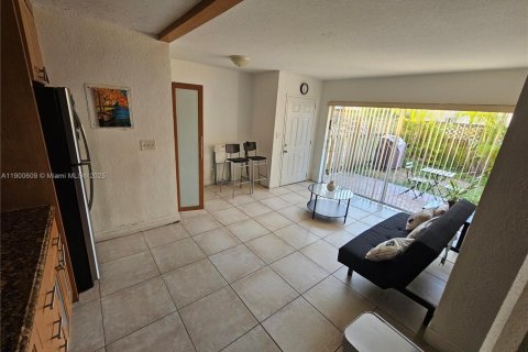 Condominio en alquiler en Doral, Florida, 1 dormitorio, 72.46 m2 № 1951965 - foto 13