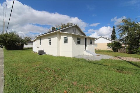 House in Orlando, Florida 3 bedrooms, 80.64 sq.m. № 1425655 - photo 3