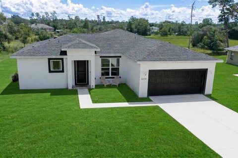 House in Ocala, Florida 4 bedrooms, 155.15 sq.m. № 2342469
