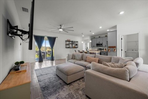 House in Ocala, Florida 4 bedrooms, 155.15 sq.m. № 2342469 - photo 10