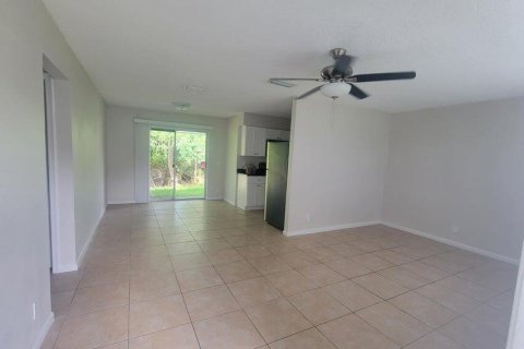 Apartment in Boynton Beach, Florida 2 bedrooms, 92.9 sq.m. № 2268425 - photo 3