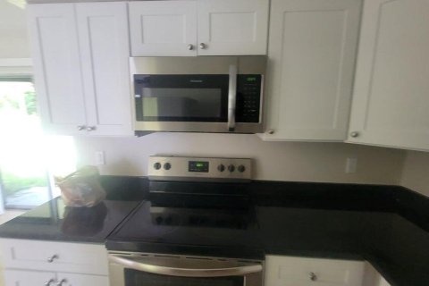 Apartment in Boynton Beach, Florida 2 bedrooms, 92.9 sq.m. № 2268425 - photo 9