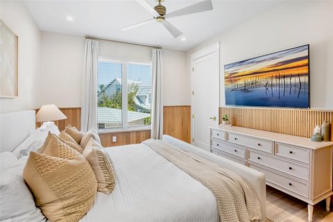 House in Anna Maria, Florida 6 bedrooms, 343.27 sq.m. № 1876233 - photo 29