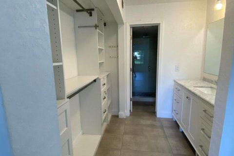 Condo in Deerfield Beach, Florida, 2 bedrooms  № 2401382 - photo 14
