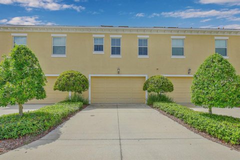 Adosado en alquiler en Fish Hawk, Florida, 2 dormitorios, 148.27 m2 № 1846964 - foto 15