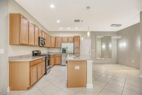 Adosado en alquiler en Fish Hawk, Florida, 2 dormitorios, 148.27 m2 № 1846964 - foto 3