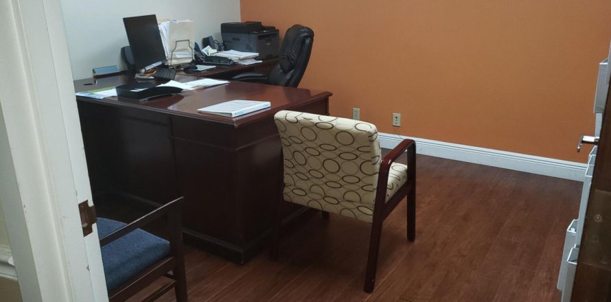 Propiedad comercial en Loxahatchee Groves, Florida № 927969