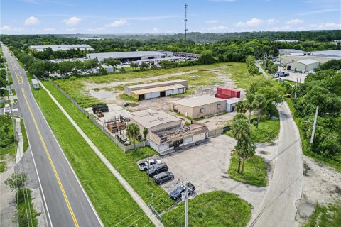 Propiedad comercial en venta en Sanford, Florida, 1270.44 m2 № 2330003 - foto 5