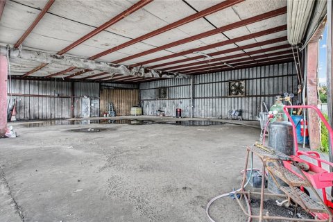 Propiedad comercial en venta en Sanford, Florida, 1270.44 m2 № 2330003 - foto 24