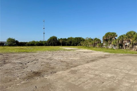 Propiedad comercial en venta en Sanford, Florida, 1270.44 m2 № 2330003 - foto 19