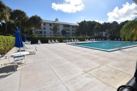Appartement à louer à West Palm Beach, Floride: 2 chambres, 128.67 m2 № 1120242 - photo 1