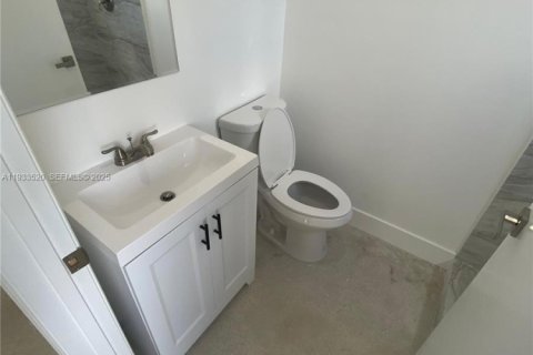 Снять в аренду виллу или дом в Майами, Флорида 2 спальни, № 1991308 - фото 17