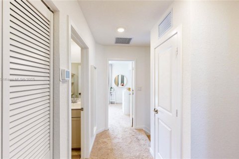 Townhouse in Homestead, Florida 3 bedrooms, 120.96 sq.m. № 1818275 - photo 9