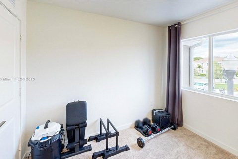 Townhouse in Homestead, Florida 3 bedrooms, 120.96 sq.m. № 1818275 - photo 12