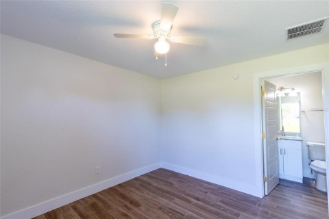 Commercial property in Sebring, Florida 4 bedrooms, 182.83 sq.m. № 2213310 - photo 23