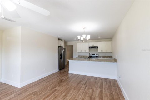Commercial property in Sebring, Florida 4 bedrooms, 182.83 sq.m. № 2213310 - photo 8