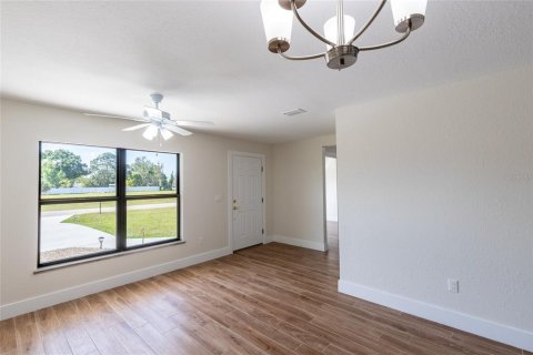 Commercial property in Sebring, Florida 4 bedrooms, 182.83 sq.m. № 2213310 - photo 6