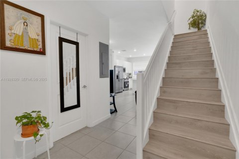 Купить таунхаус в Хомстед, Флорида 3 спальни, 123.37м2, № 2034908 - фото 14