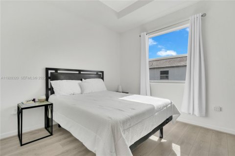 Купить таунхаус в Хомстед, Флорида 3 спальни, 123.37м2, № 2034908 - фото 18