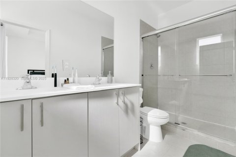 Купить таунхаус в Хомстед, Флорида 3 спальни, 123.37м2, № 2034908 - фото 25