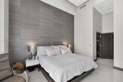 Condominio en venta en Miami, Florida, 3 dormitorios, 173.73 m2 № 2153686 - foto 12