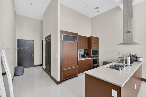Condominio en venta en Miami, Florida, 3 dormitorios, 173.73 m2 № 2153686 - foto 10