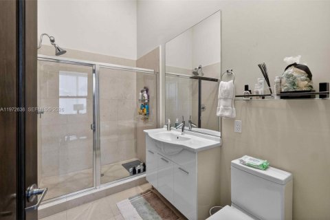 Condominio en venta en Miami, Florida, 3 dormitorios, 173.73 m2 № 2153686 - foto 20
