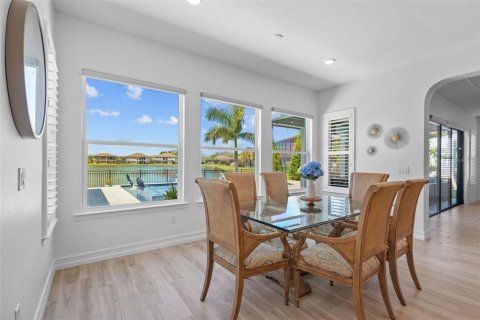 House in Wesley Chapel, Florida 5 bedrooms, 425.12 sq.m. № 1602595 - photo 28