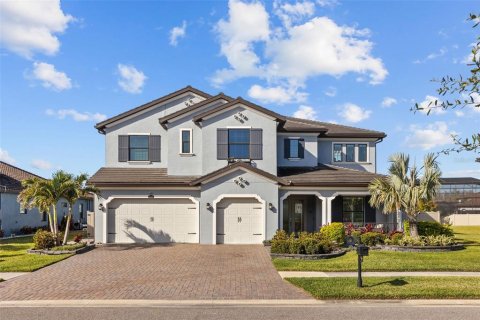 House in Wesley Chapel, Florida 5 bedrooms, 425.12 sq.m. № 1602595 - photo 6