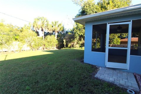 Villa ou maison à louer à Sarasota, Floride: 2 chambres, 97.55 m2 № 1616705 - photo 15